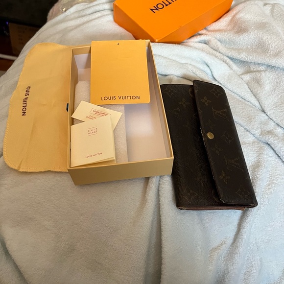 Louis Vuitton Dark Brown Monogram Clutch - Picture 2 of 13